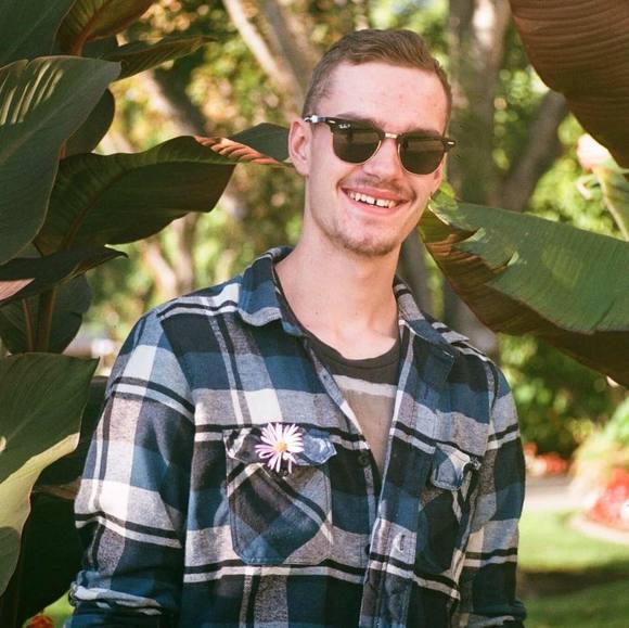 Meet your Posher, Mitch - Picture 1 of 1